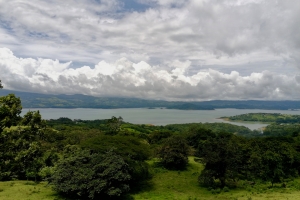 Arenal-søen som ligger mellem La Fortuna og Monteverde