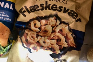 Selvom vi er langt hjemmefra, sælges der stadig flæskesvær fra Ejstrupholm