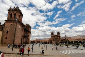 Plaza de Armas – byen centrale plads